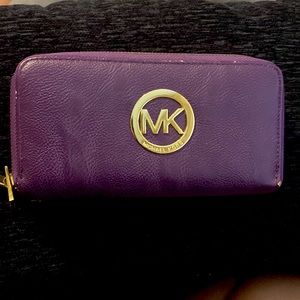 Micheal Korea purple wallet